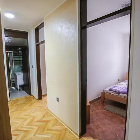 Apartment Vmaks Apartman *
