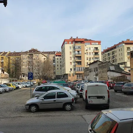 Apartment Vmaks Apartman *